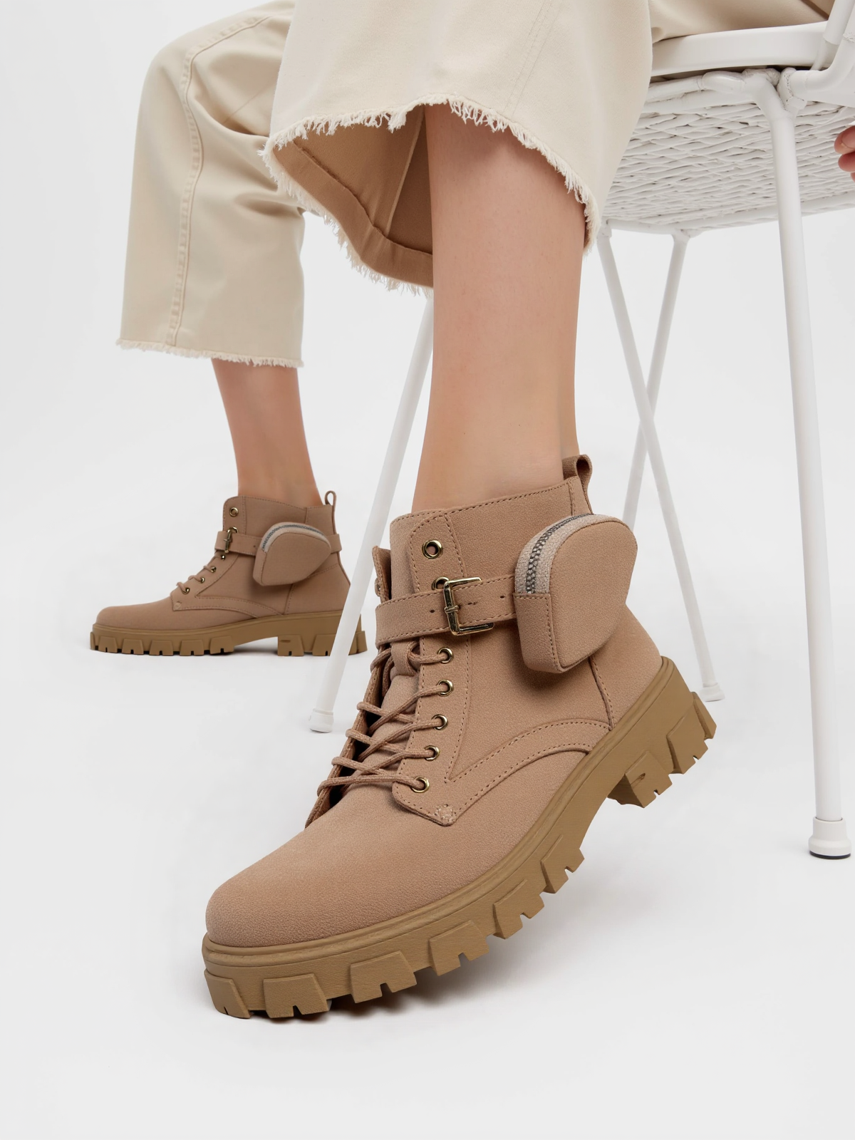 Women’s Beige Combat Boots with Pocket – Size UK 5 Faux Fur Lined Chunky Sole