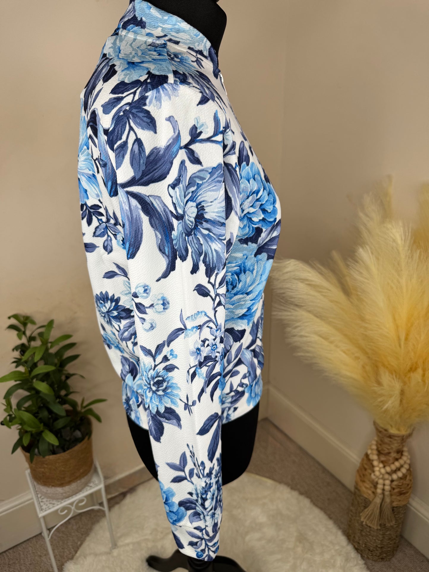 Women’s Blue Floral Zip Jacket with Pockets – Sizes 10 & 14