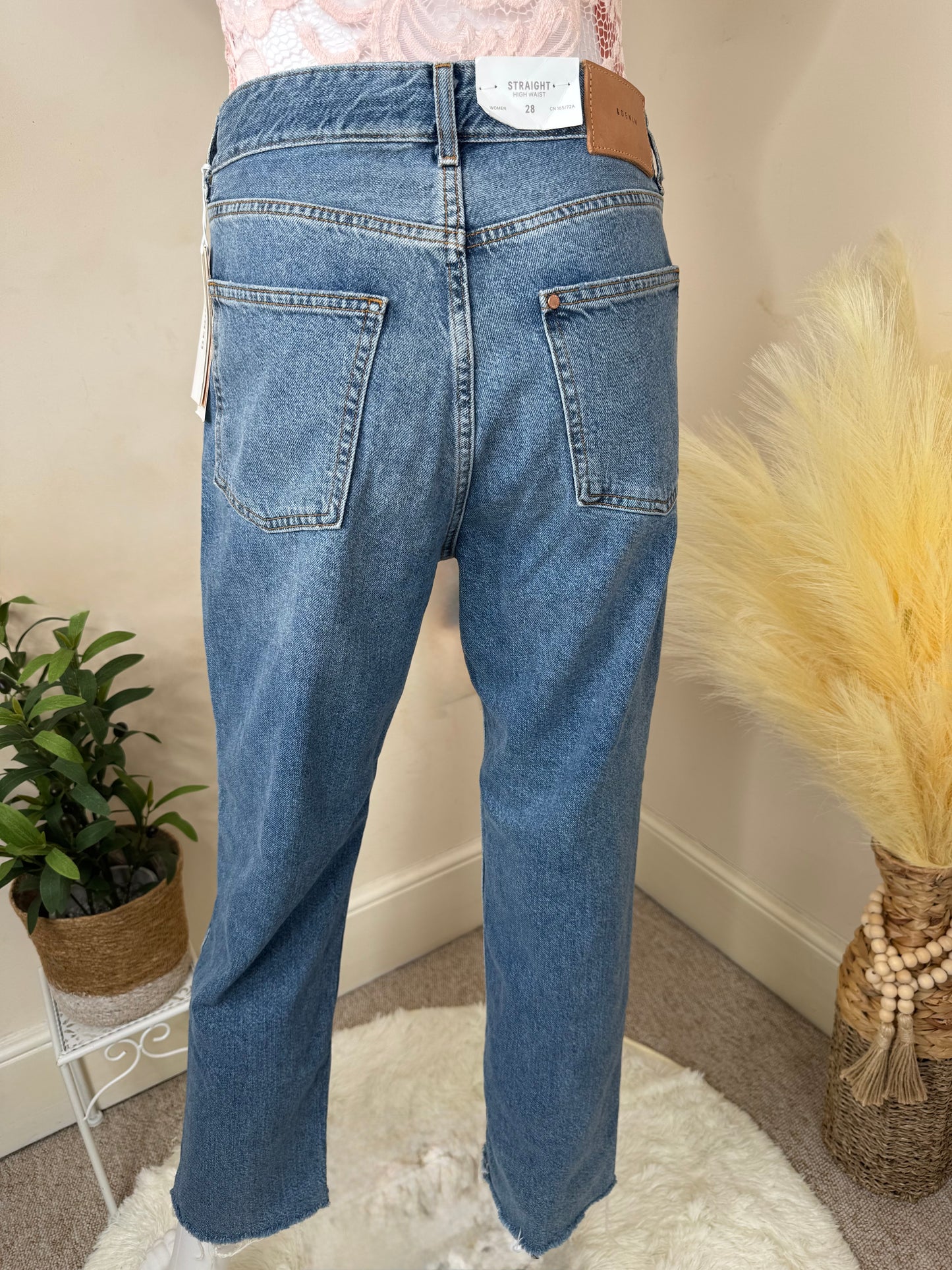Women’s Blue Distressed Straight Leg Jeans – Size 28 / UK 10