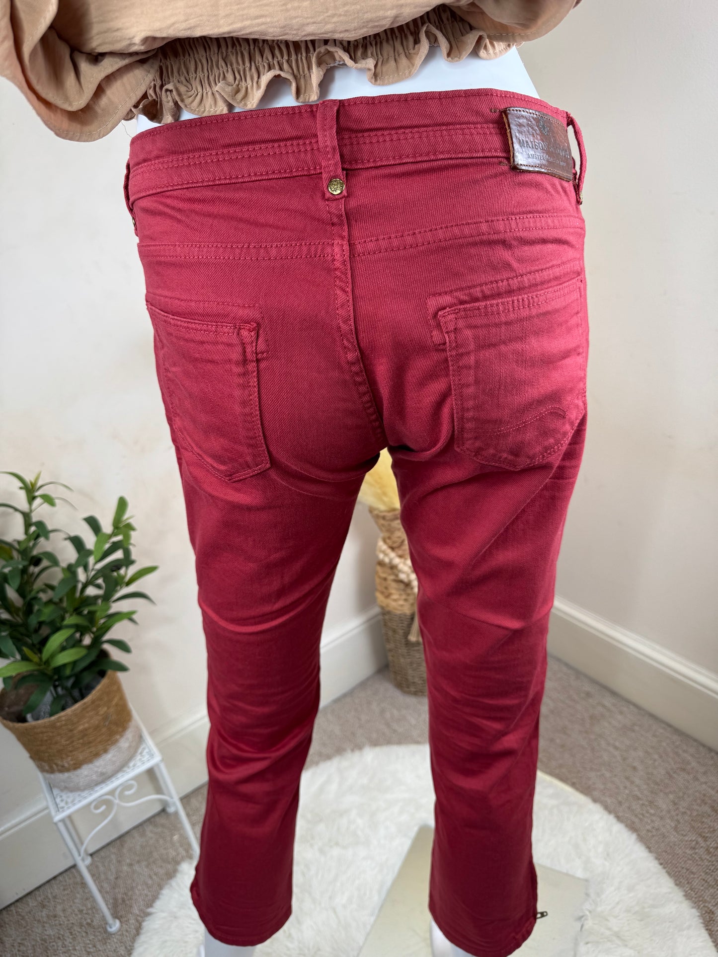 Women’s Red Slim Fit Cropped Jeans – Size UK 10 (W27)