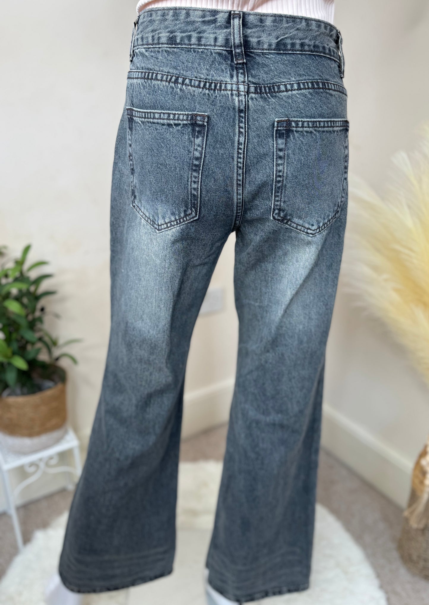Women’s High Waist Straight Leg Jeans – Size M / UK 10