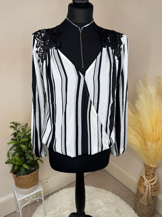 Women’s Black & White Striped Blouse – Long Sleeve V-Neck Lace Shoulder Top UK 10 & 14