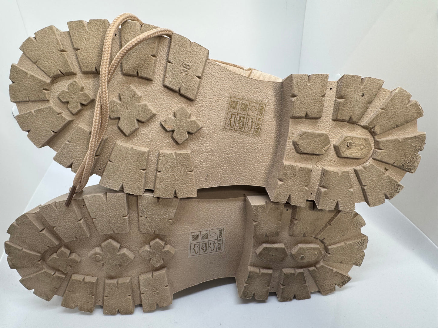 Women’s Beige Combat Boots with Pocket – Size UK 5 Faux Fur Lined Chunky Sole