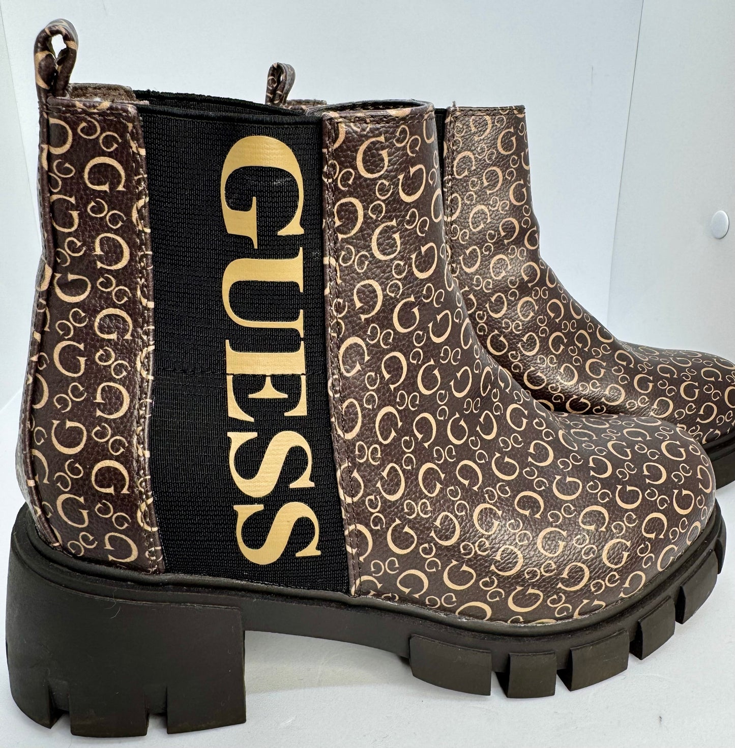 Guess Women’s Brown  Ankle Boots – Chunky Sole Chelsea Style – UK 5 (EU 38)