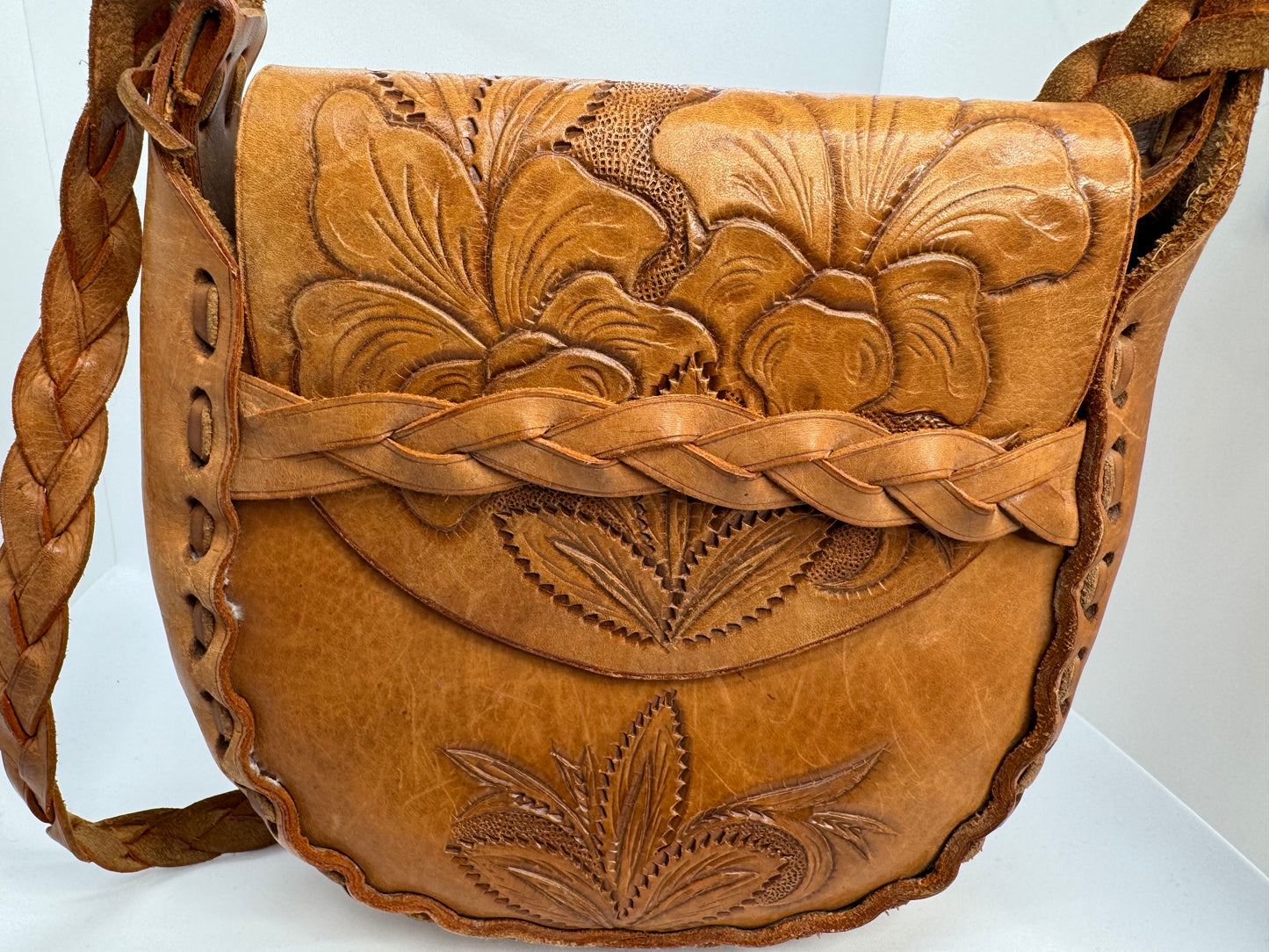 Women’s Leather Crossbody Bag – Handcrafted Tooled Floral Saddle Style Boho Shoulder Bag