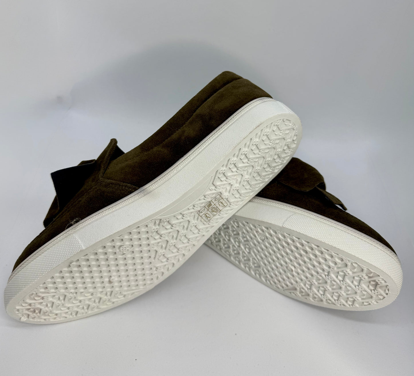 Women’s slip-on trainers with bow detail – khaki green – UK 5 / EU 38