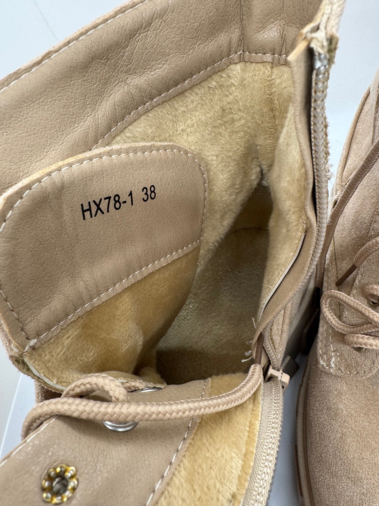 Women’s Beige Combat Boots with Pocket – Size UK 5 Faux Fur Lined Chunky Sole