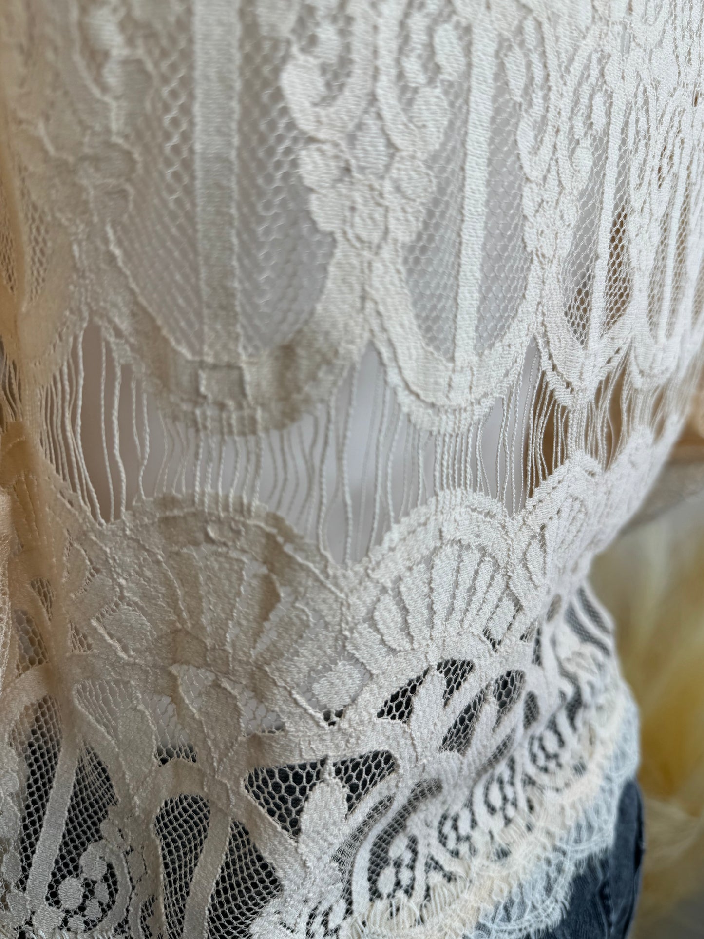 Women’s Lace Long Sleeve Blouse – UK 10/12