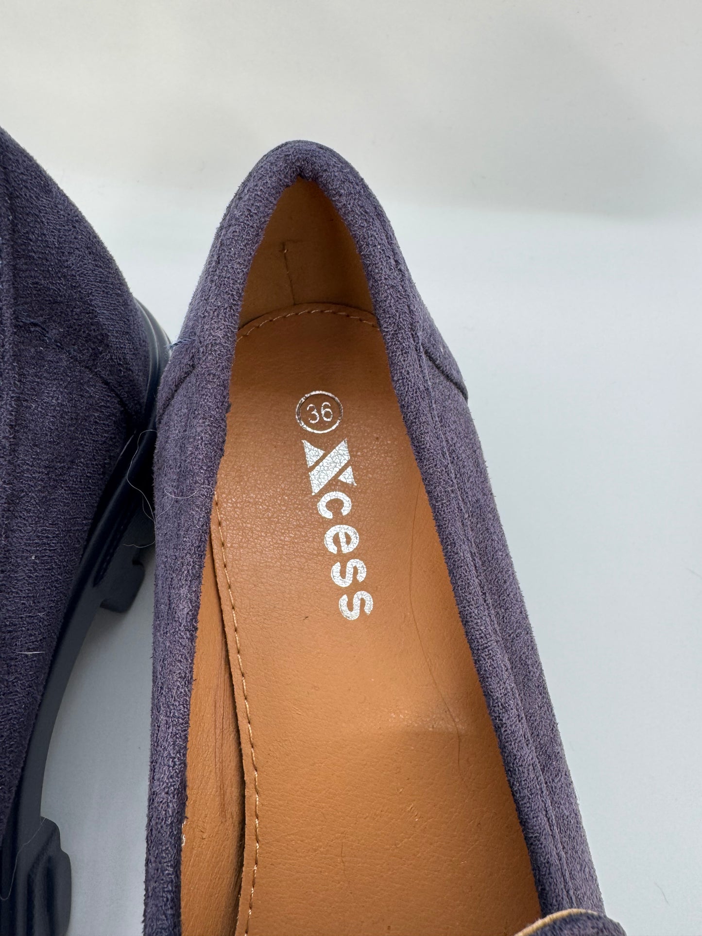 Women’s Dark Purple Suede Loafers with Gold Chain – UK 3.5 (EU 36)