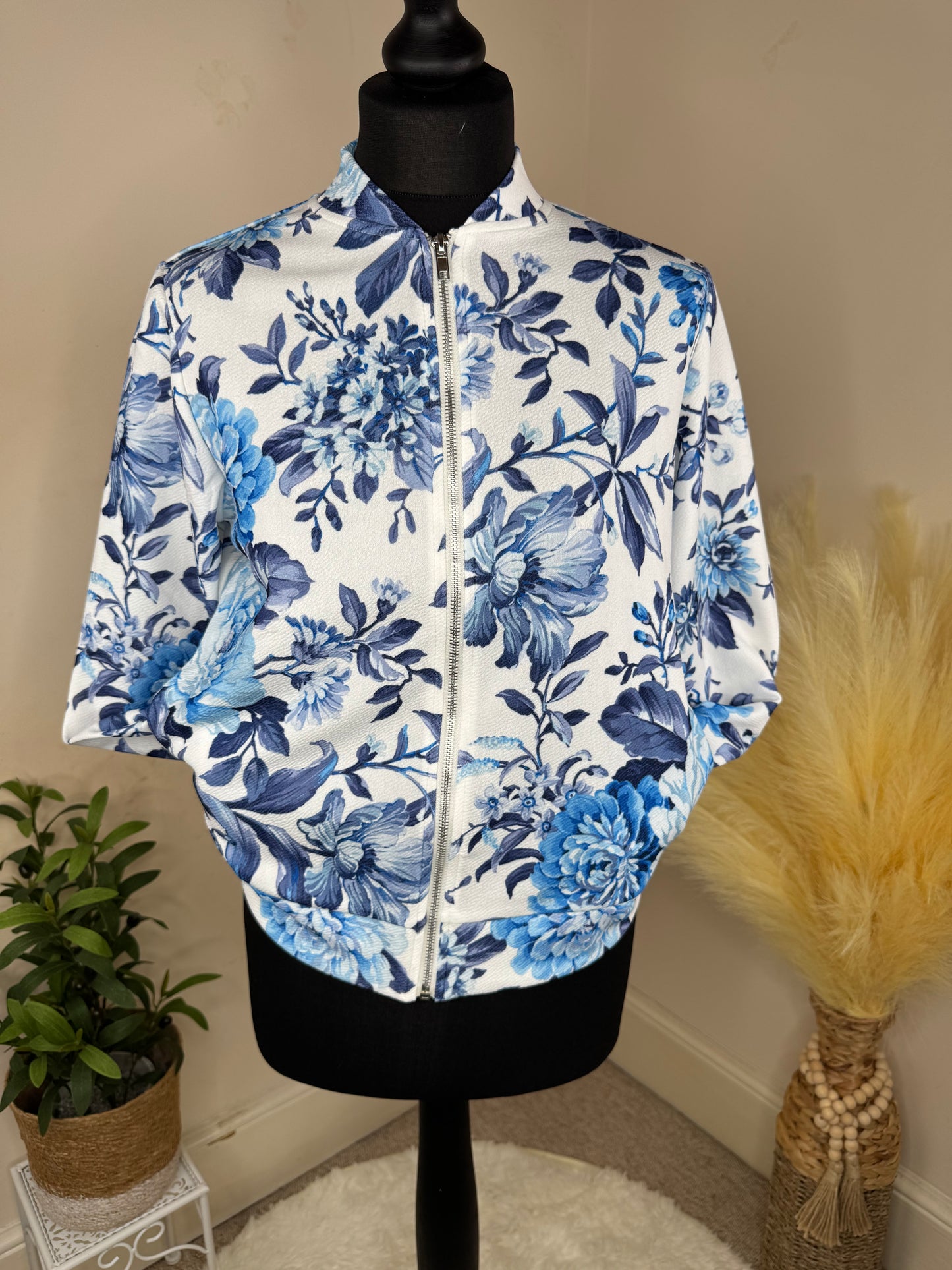Women’s Blue Floral Zip Jacket with Pockets – Sizes 10 & 14
