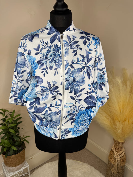 Women’s Blue Floral Zip Jacket with Pockets – Sizes 10 & 14