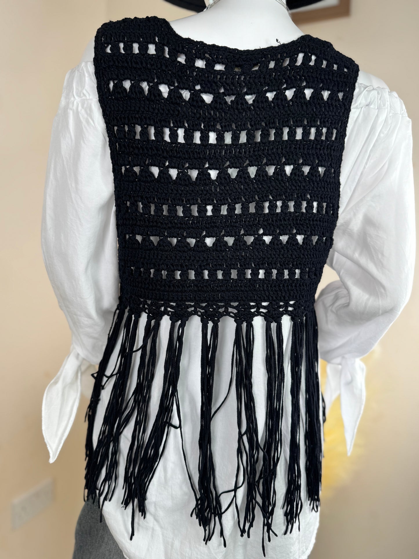 Women’s Black Crochet Boho Fringe Vest – Size M/10