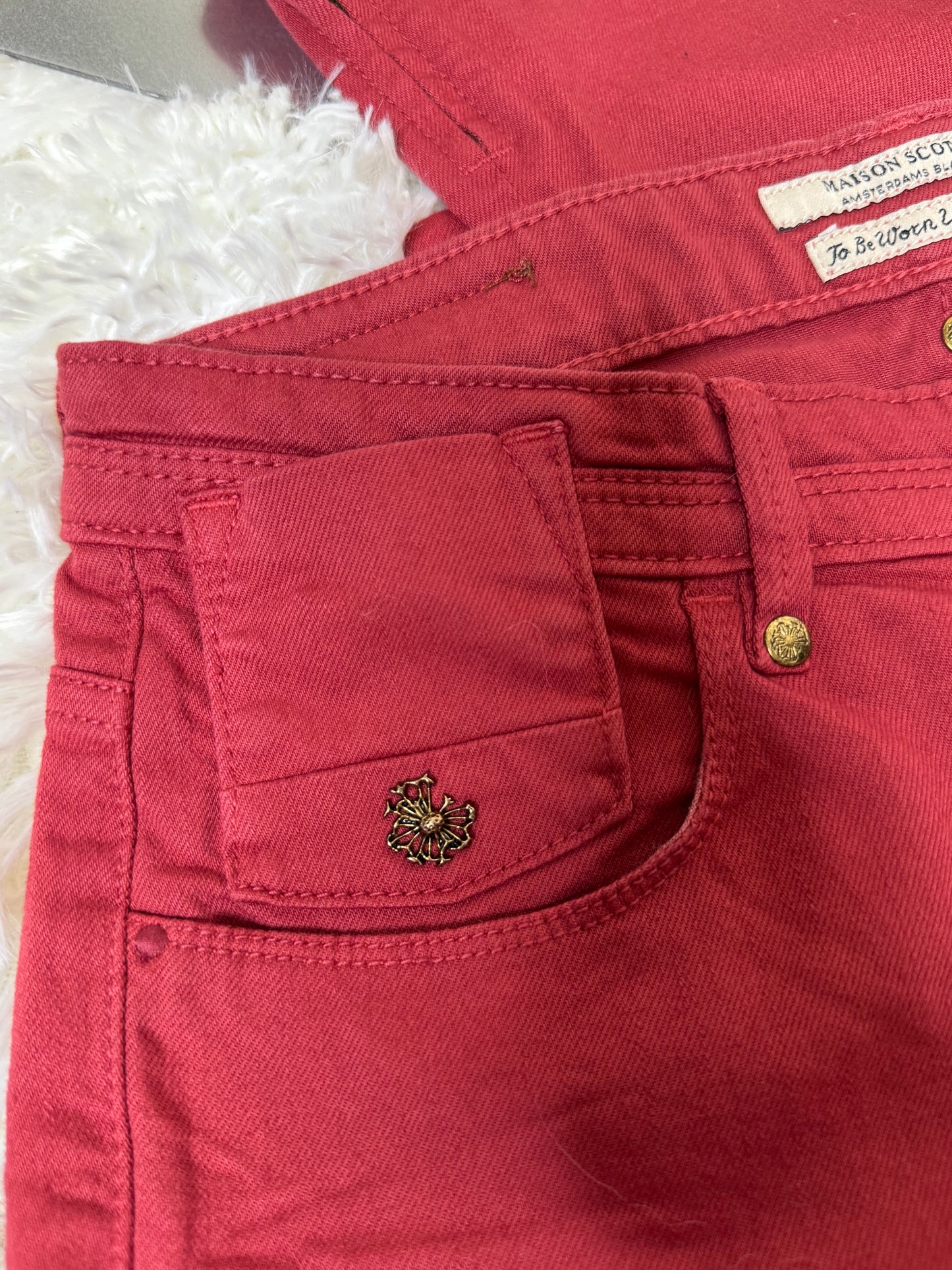 Women’s Red Slim Fit Cropped Jeans – Size UK 10 (W27)