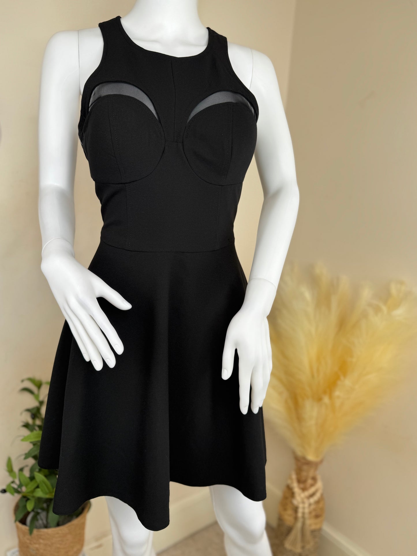 Black sleeveless bodycon skater dress – UK 10 – zip back – party or evening outfit