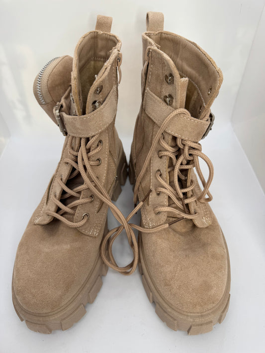 Women’s Beige Combat Boots with Pocket – Size UK 5 Faux Fur Lined Chunky Sole