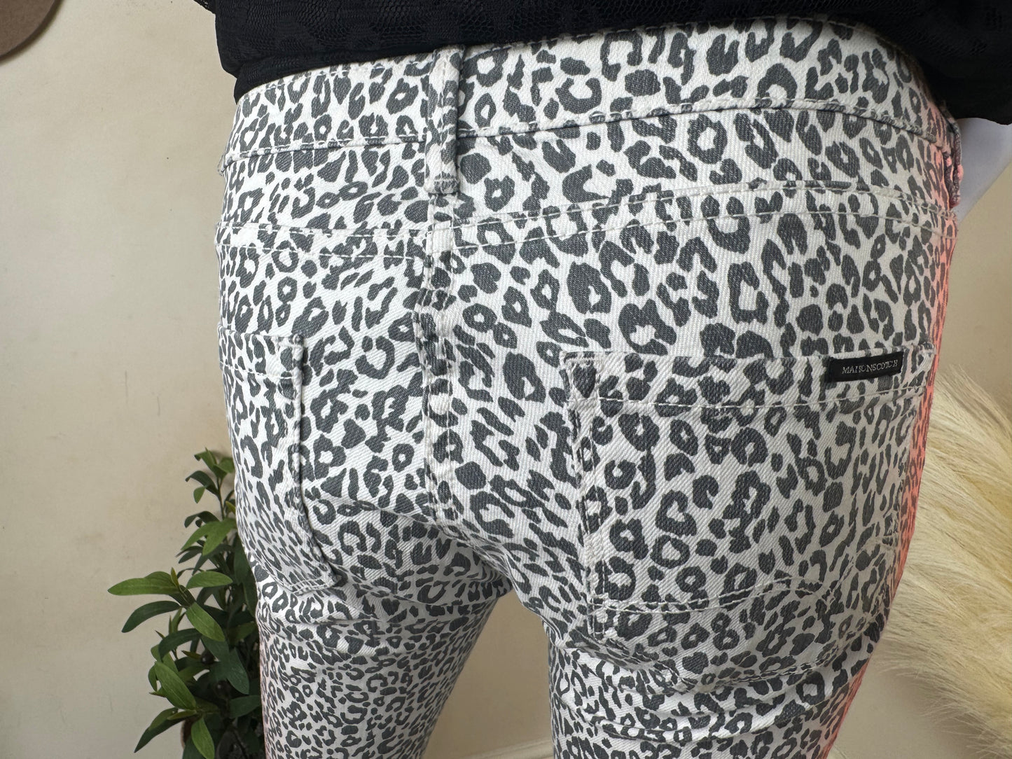 Women’s Skinny Jeans – UK 8 Leopard Print with Side Stripe