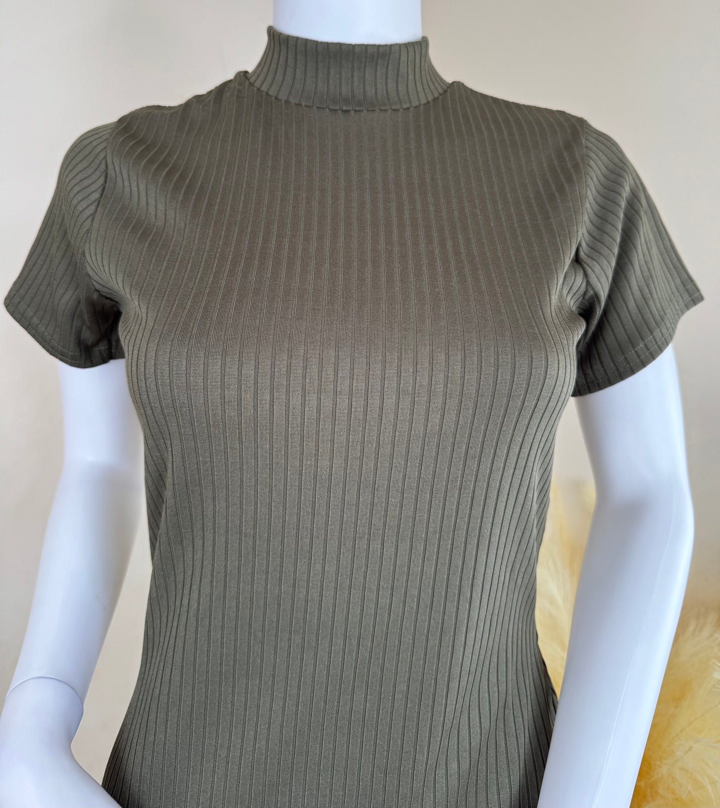 Women’s Ribbed Bodycon Midi Dress – Size 12 & 14 Green