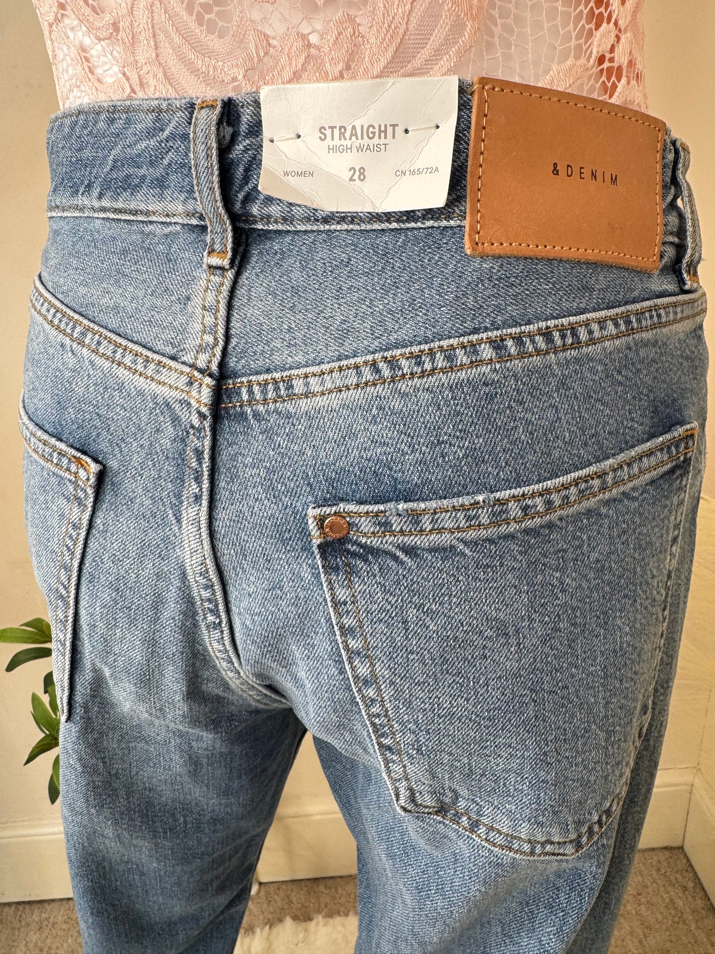 Women’s Blue Distressed Straight Leg Jeans – Size 28 / UK 10
