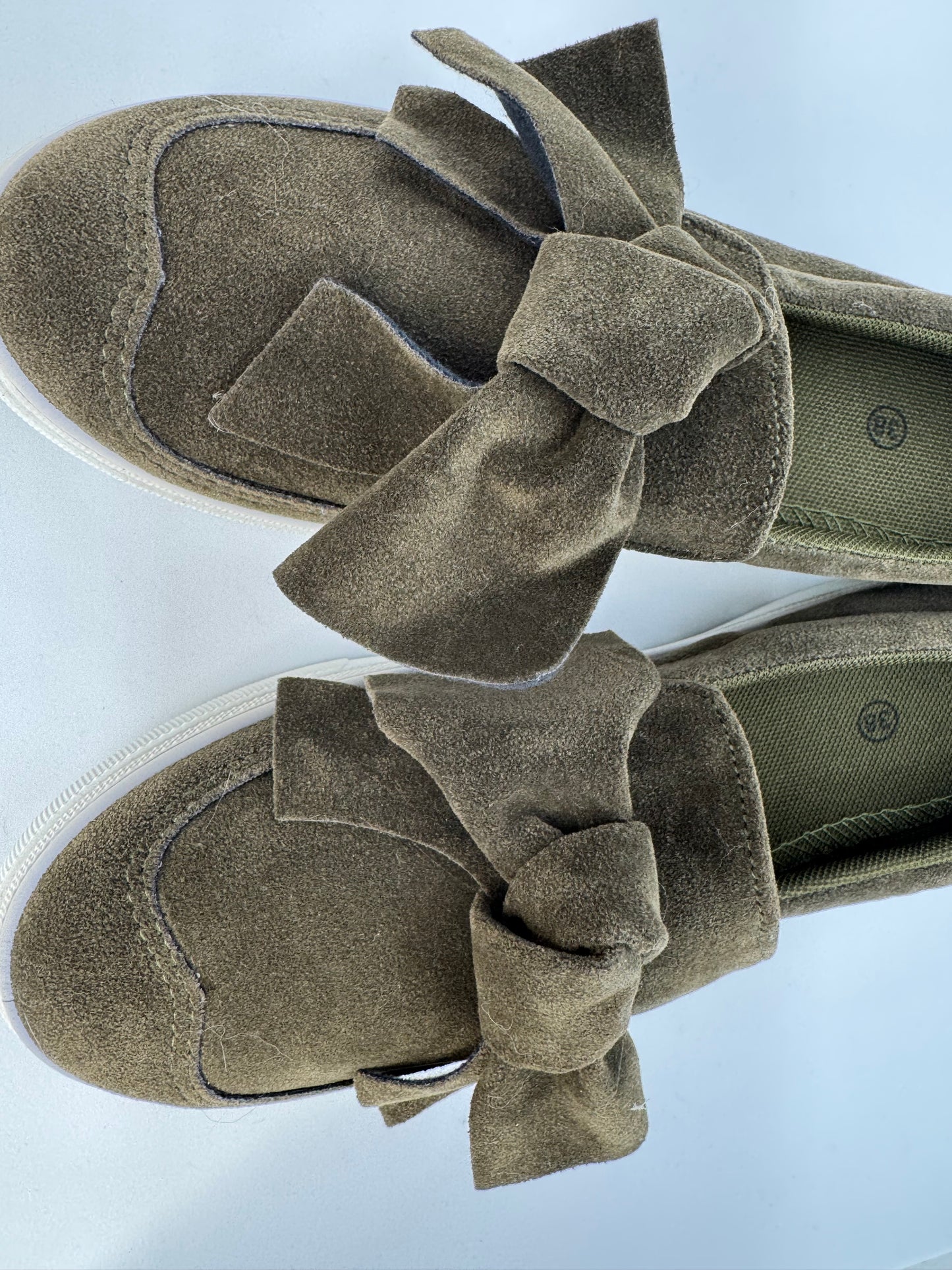 Women’s slip-on trainers with bow detail – khaki green – UK 5 / EU 38