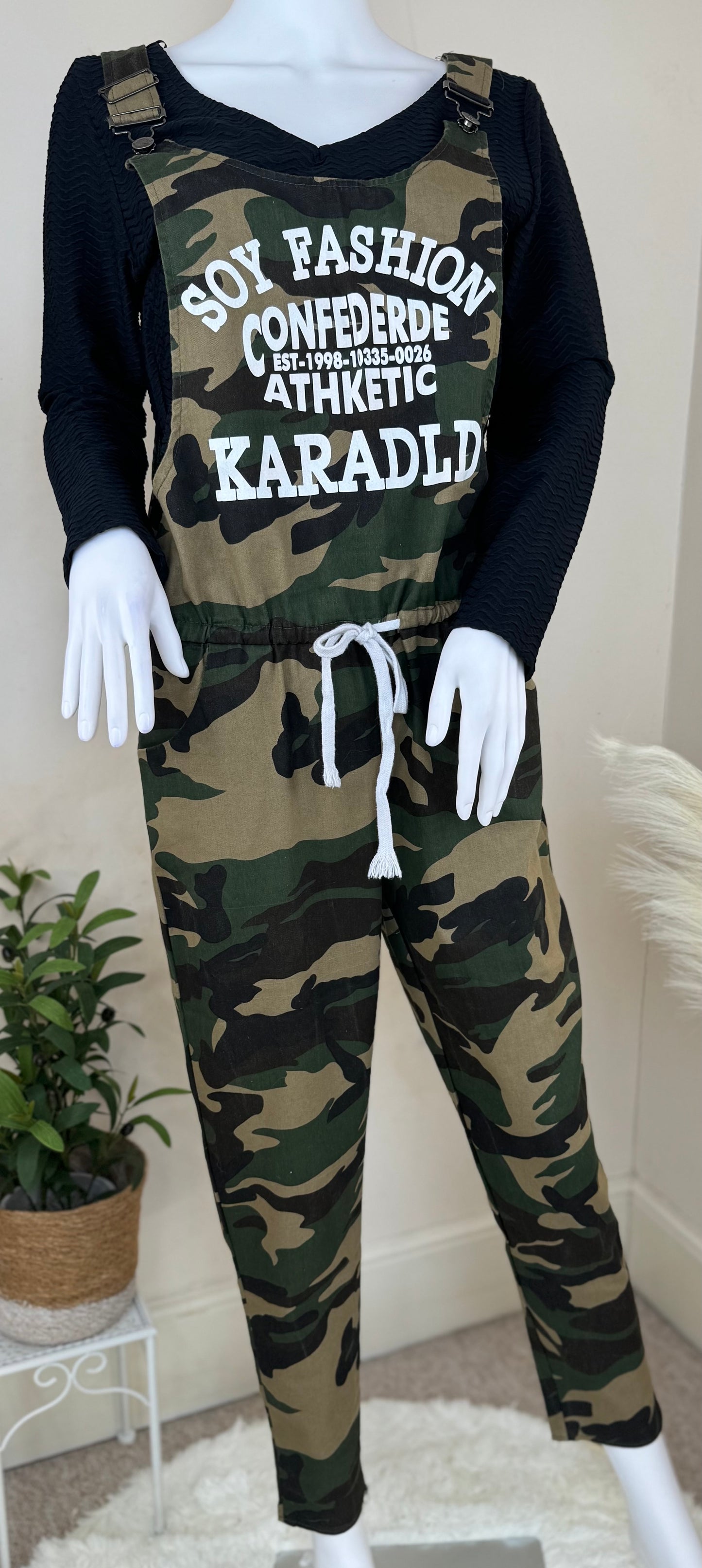 Women’s Camo Print Jumpsuit – Adjustable Straps – Size uk 8