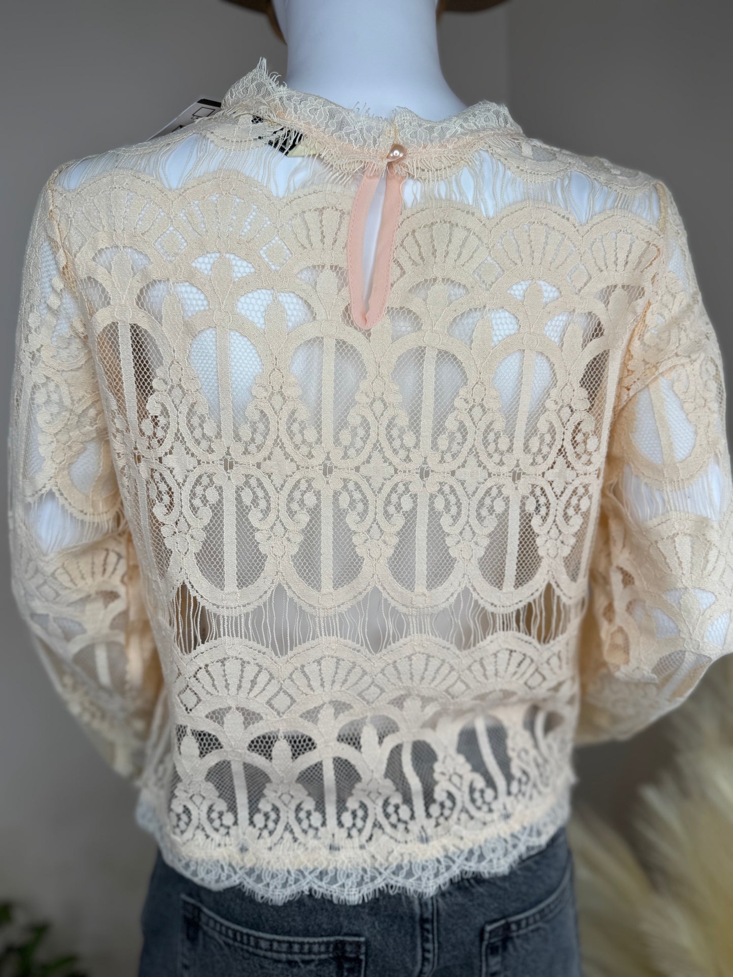 Women’s Lace Long Sleeve Blouse – UK 10/12