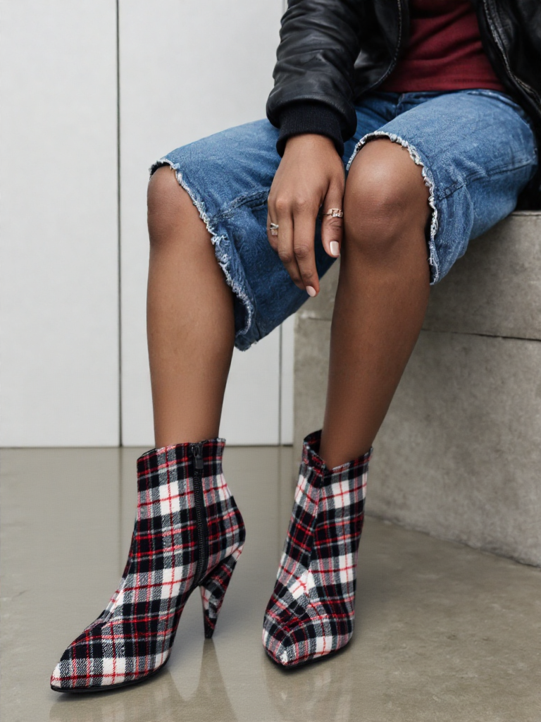 Women’s Plaid Ankle Boots – Pointed Toe Heeled Zip Up UK Size 5