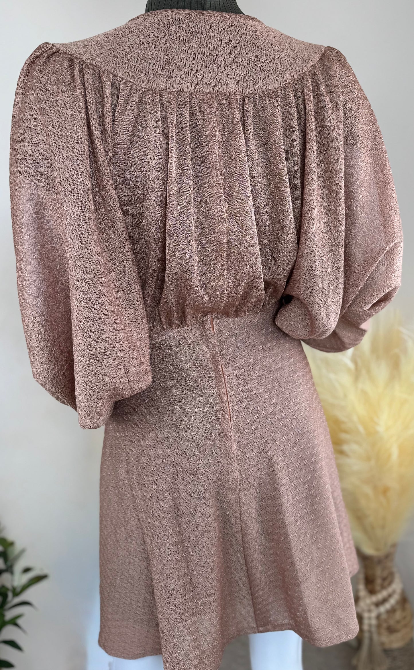 Women’s Vintage Dress Peekaboo Balloon Sleeve – Size 8 UK