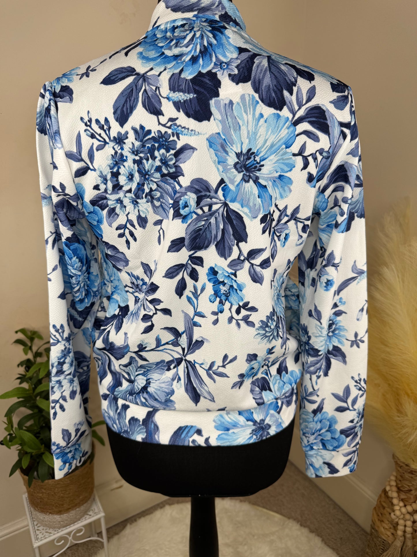 Women’s Blue Floral Zip Jacket with Pockets – Sizes 10 & 14