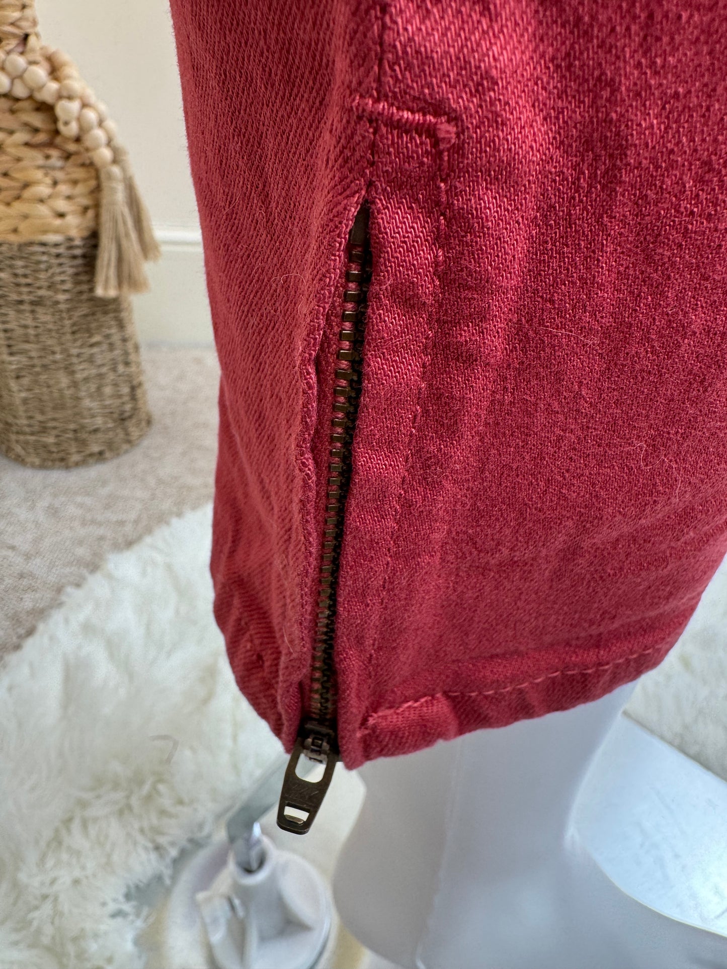 Women’s Red Slim Fit Cropped Jeans – Size UK 10 (W27)