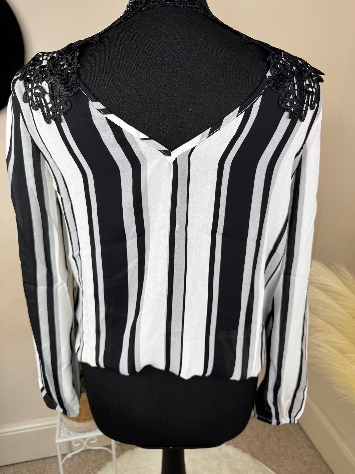 Black and White Striped Blouse – Long Sleeve V-Neck Top with Lace Shoulders – UK 10 & 14