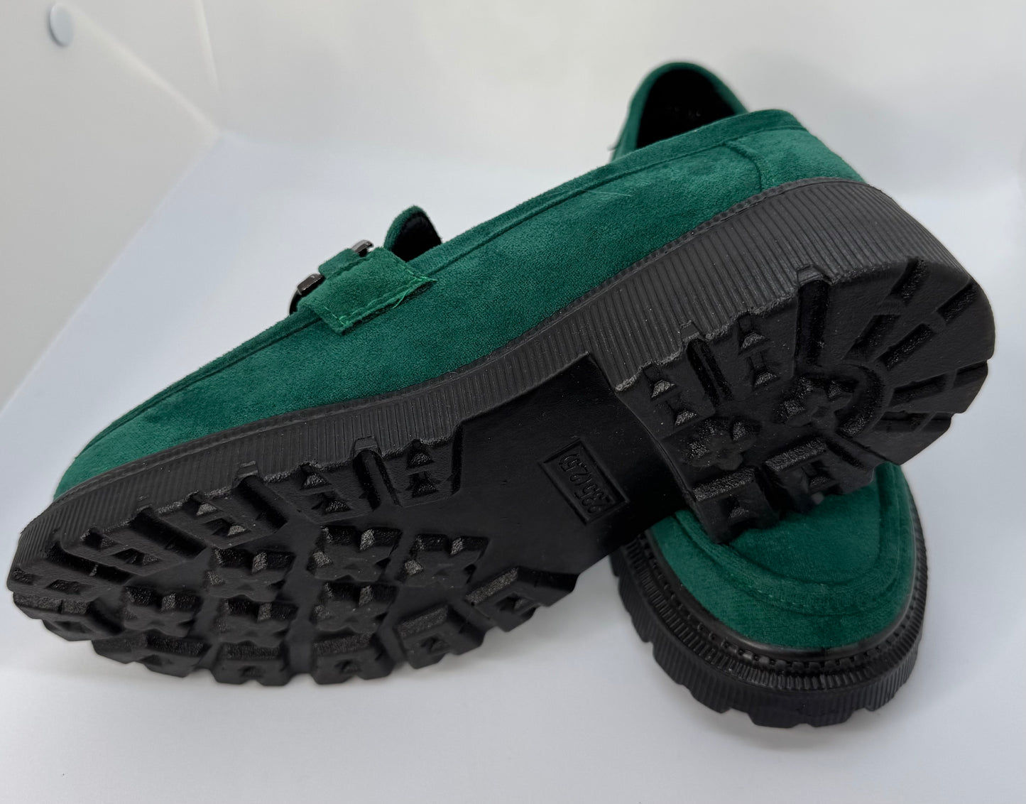 Women’s Green Suede Chunky Loafers with Black Chain – UK Size 3.5