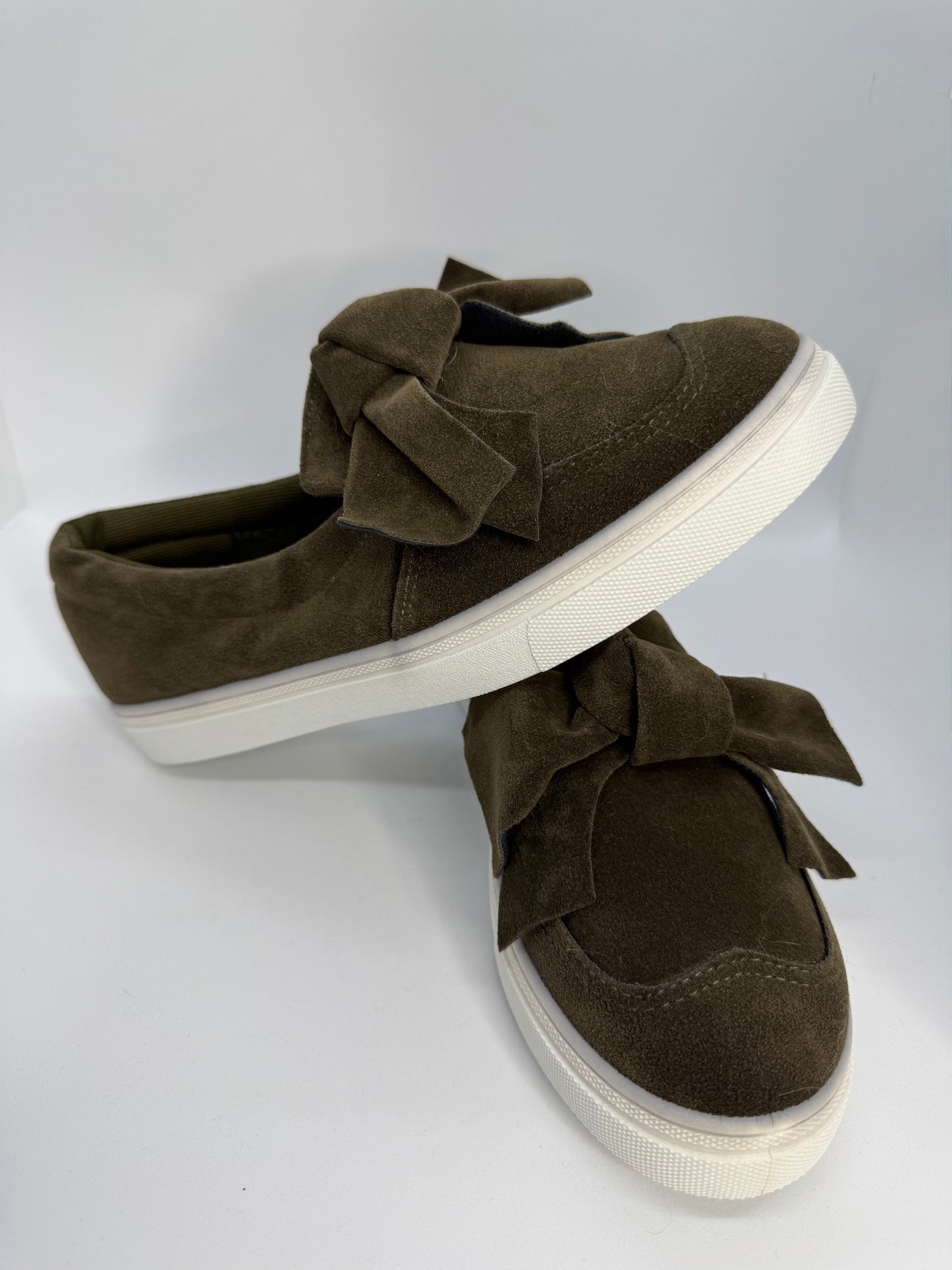 Women’s slip-on trainers with bow detail – khaki green – UK 5 / EU 38
